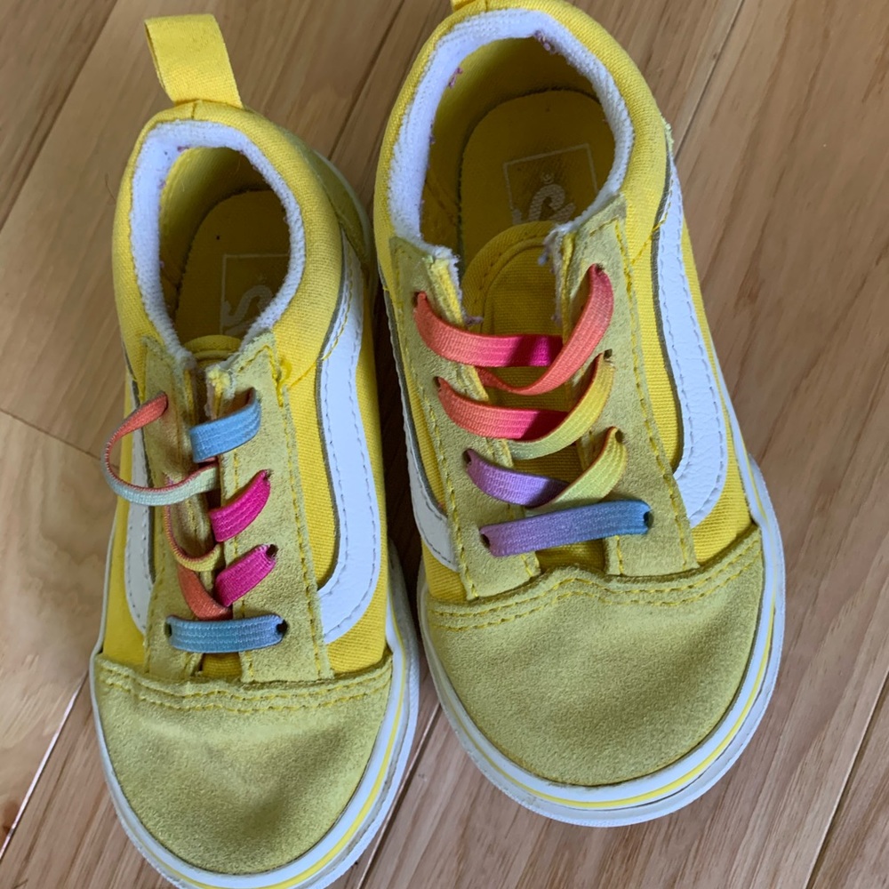 Toddler vans  7.5.